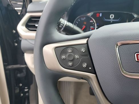 Used 2023 GMC Acadia Denali w/ Denali Technology Package image 36