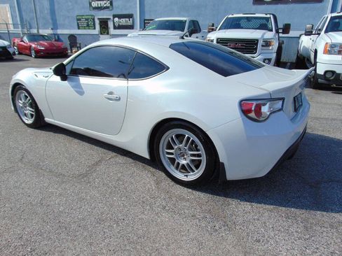 Used 2014 Scion FR-S image 6