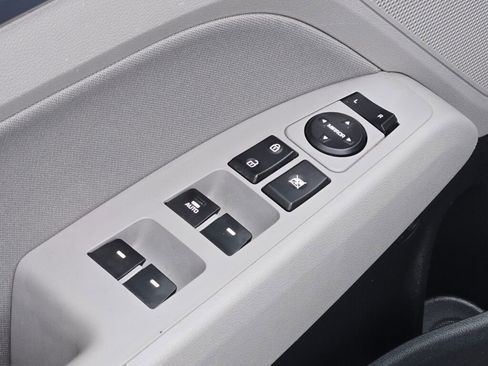 Used 2020 Hyundai Elantra Value Edition image 18