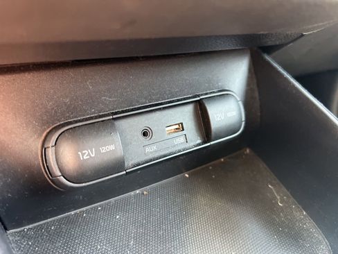 Used 2015 Kia Soul + FWD image 9