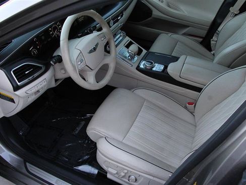 Used 2021 Genesis G90 5.0 Ultimate AWD/4WD image 11