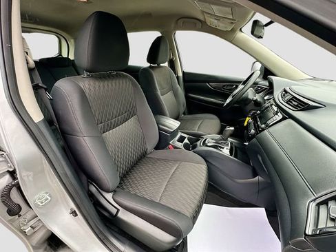 Used 2019 Nissan Rogue S AWD/4WD image 27