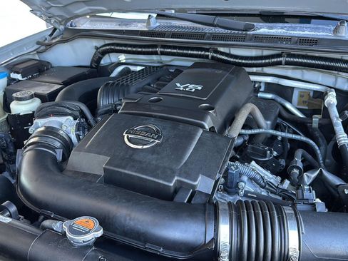 Used 2019 Nissan Frontier SL image 32