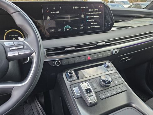 Certified 2025 Hyundai Palisade Calligraphy image 10