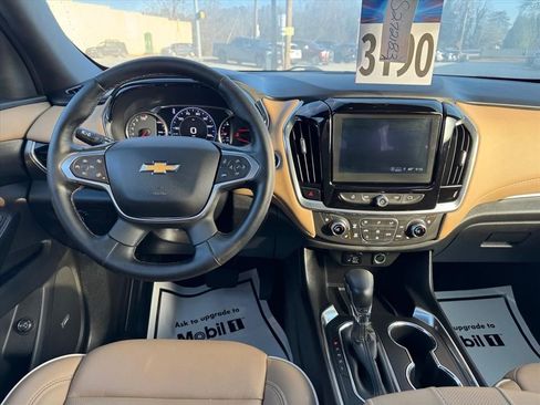 Used 2023 Chevrolet Traverse Premier image 14