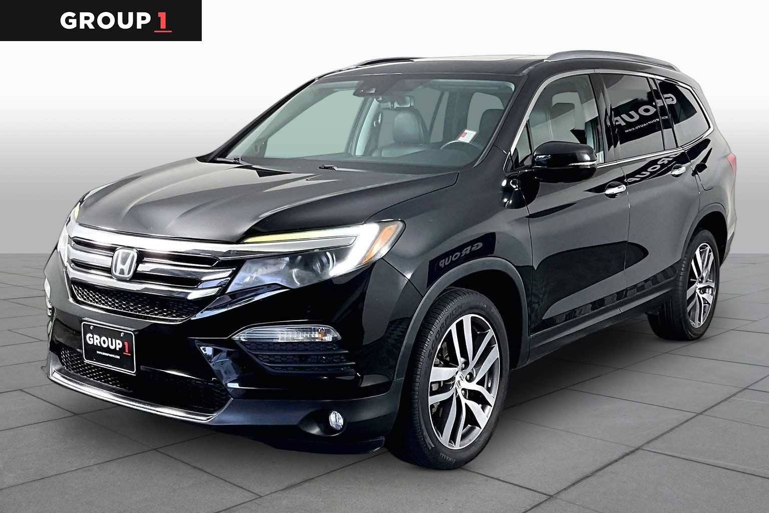 Used 2016 Honda Pilot Elite image 1