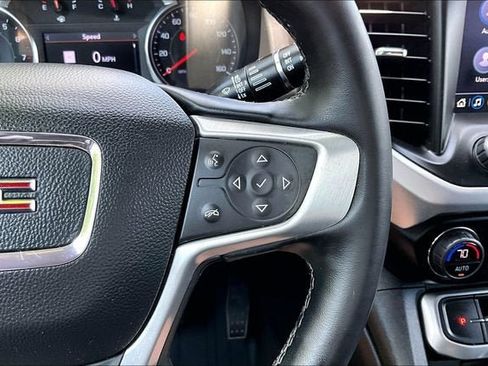 Used 2023 GMC Acadia SLT w/ Preferred Package AWD/4WD image 21