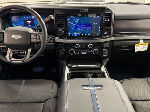 New 2026 Ford F250 Platinum w/ FX4 Off-Road Package image 17