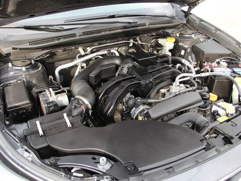 Used 2020 Subaru Outback Premium image 14