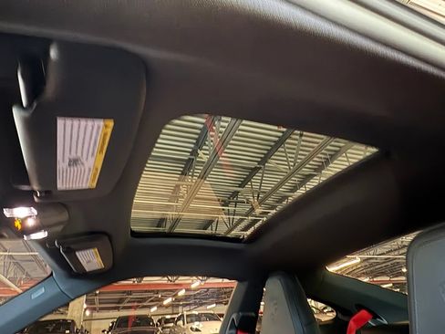 Certified 2025 Porsche 911 Carrera RWD image 21