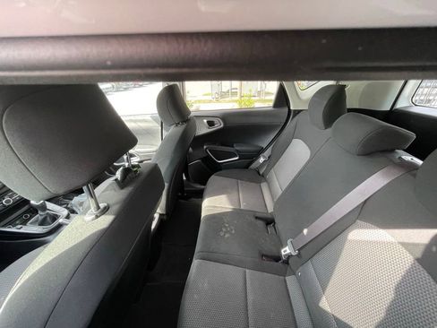 Used 2020 Kia Soul LX FWD image 6