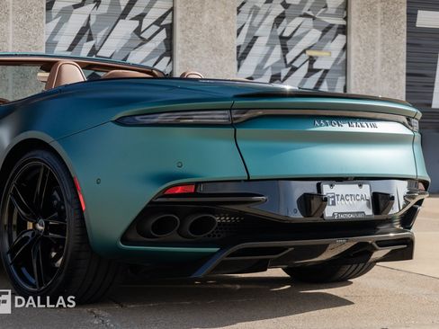 Used 2023 Aston Martin DBS Superleggera Volante RWD image 12