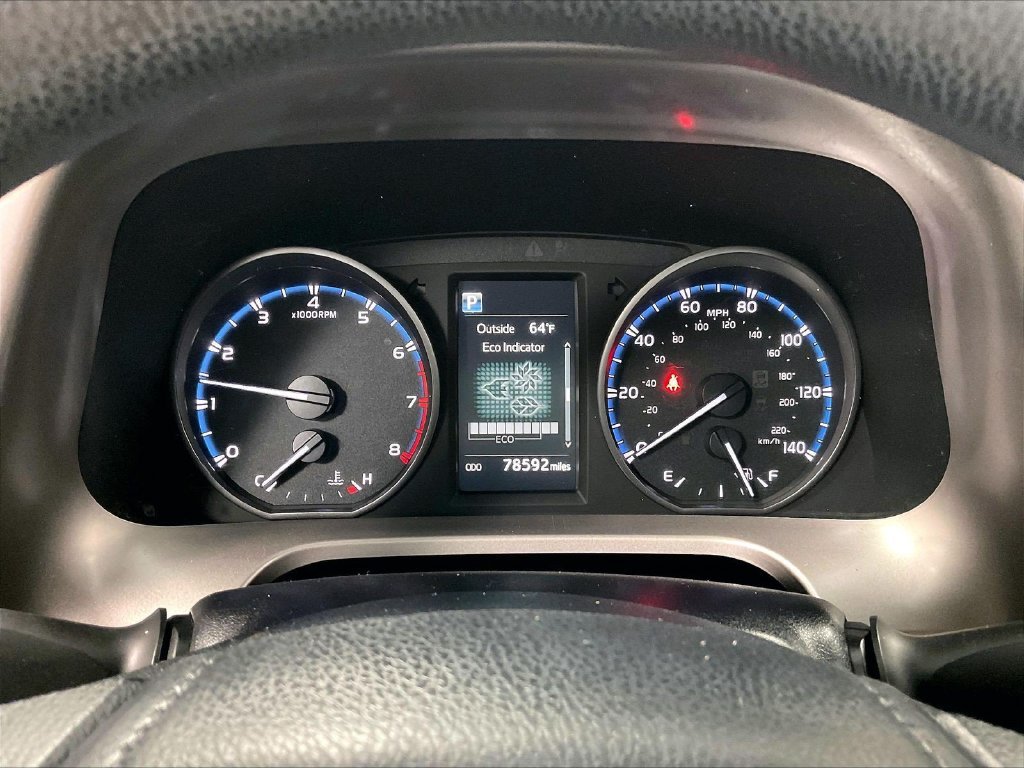 Used 2017 Toyota RAV4 LE AWD/4WD image 25