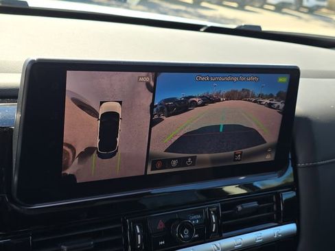 New 2026 Nissan Pathfinder SL w/ SL Premium Package image 24