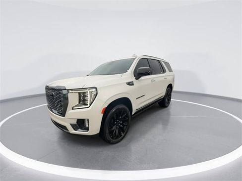 Used 2023 GMC Yukon Denali Ultimate image 4