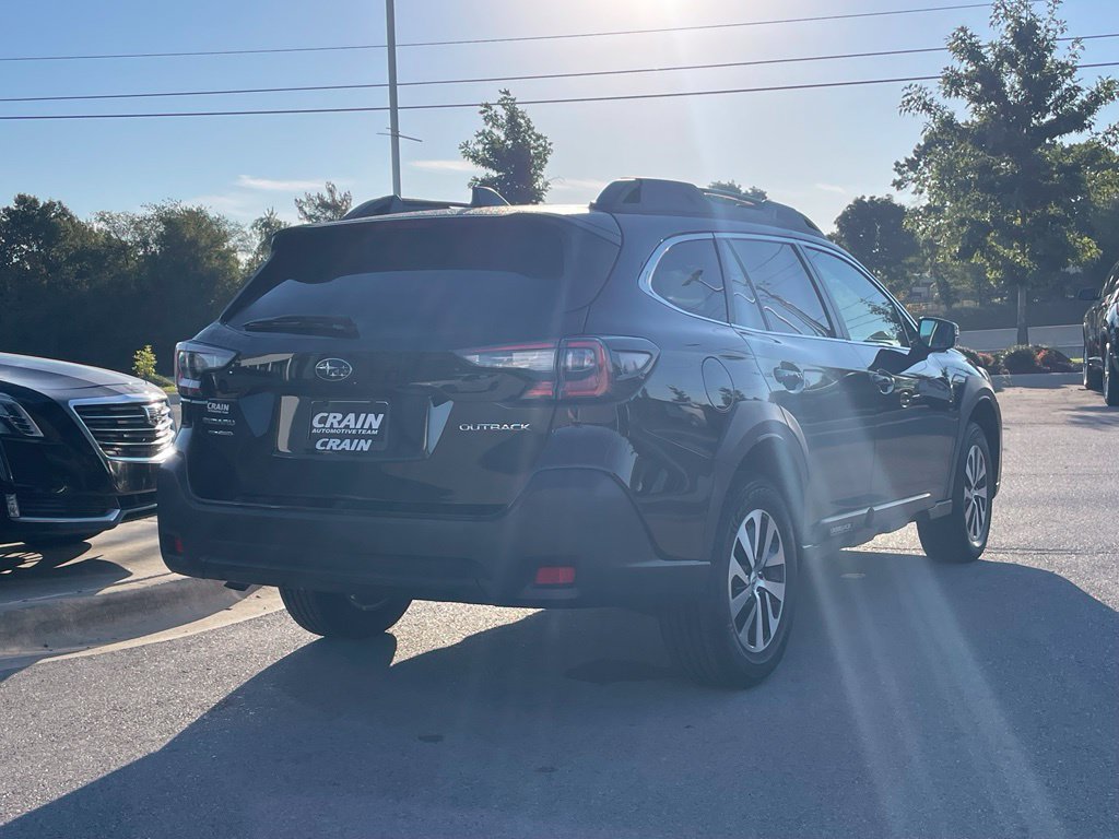 Used 2023 Subaru Outback Premium AWD/4WD image 7