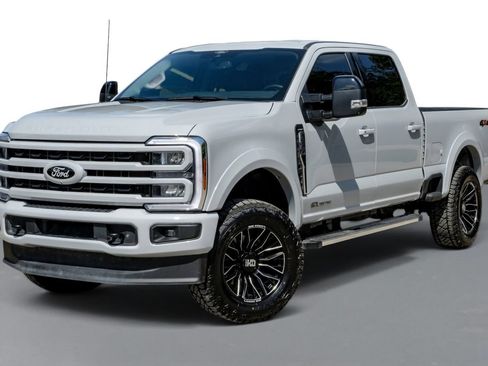 Used 2025 Ford F250 Lariat AWD/4WD image 5