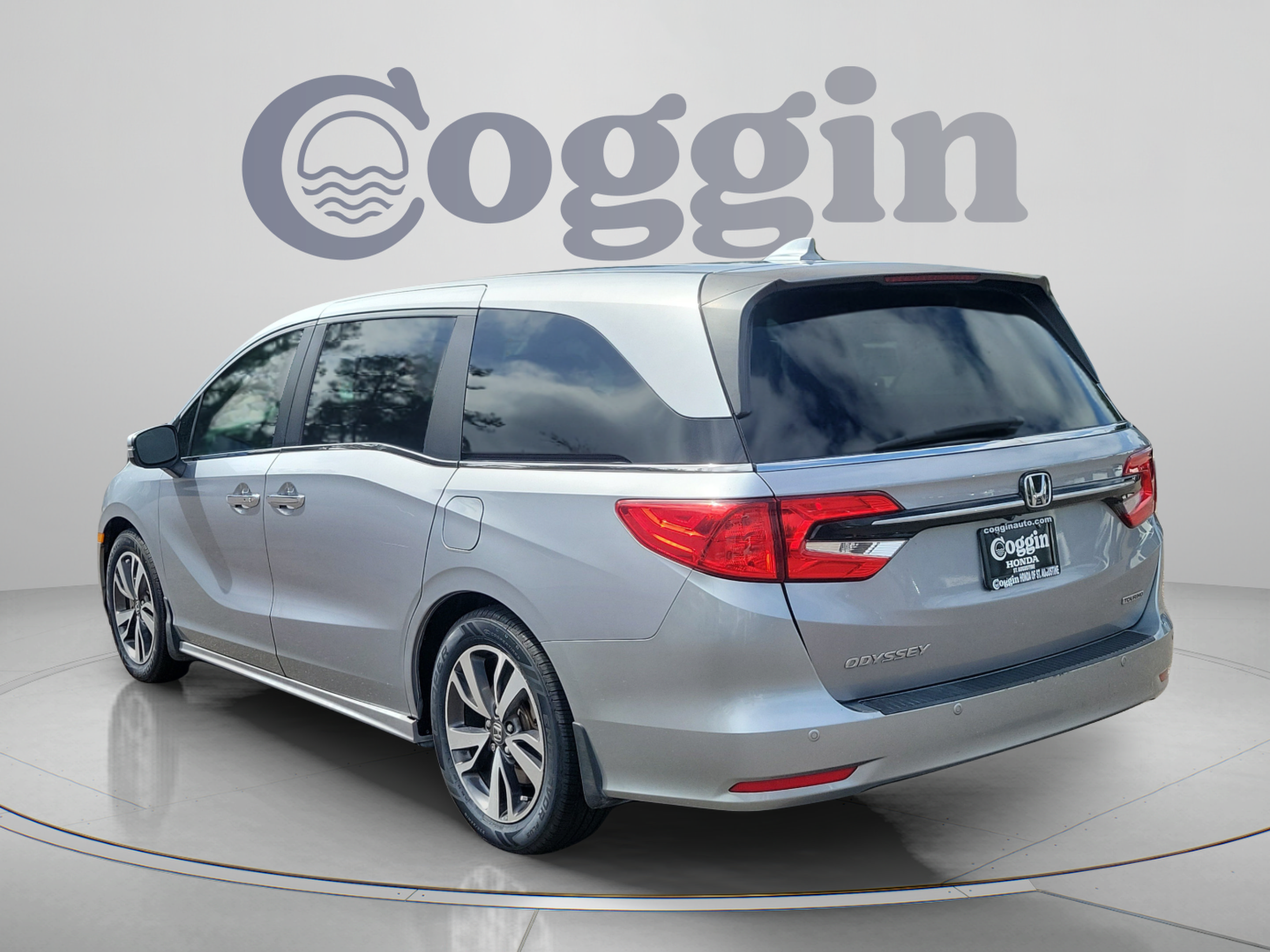 Used 2021 Honda Odyssey Touring image 3