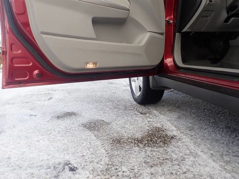 Used 2010 Subaru Forester 2.5X Limited image 12