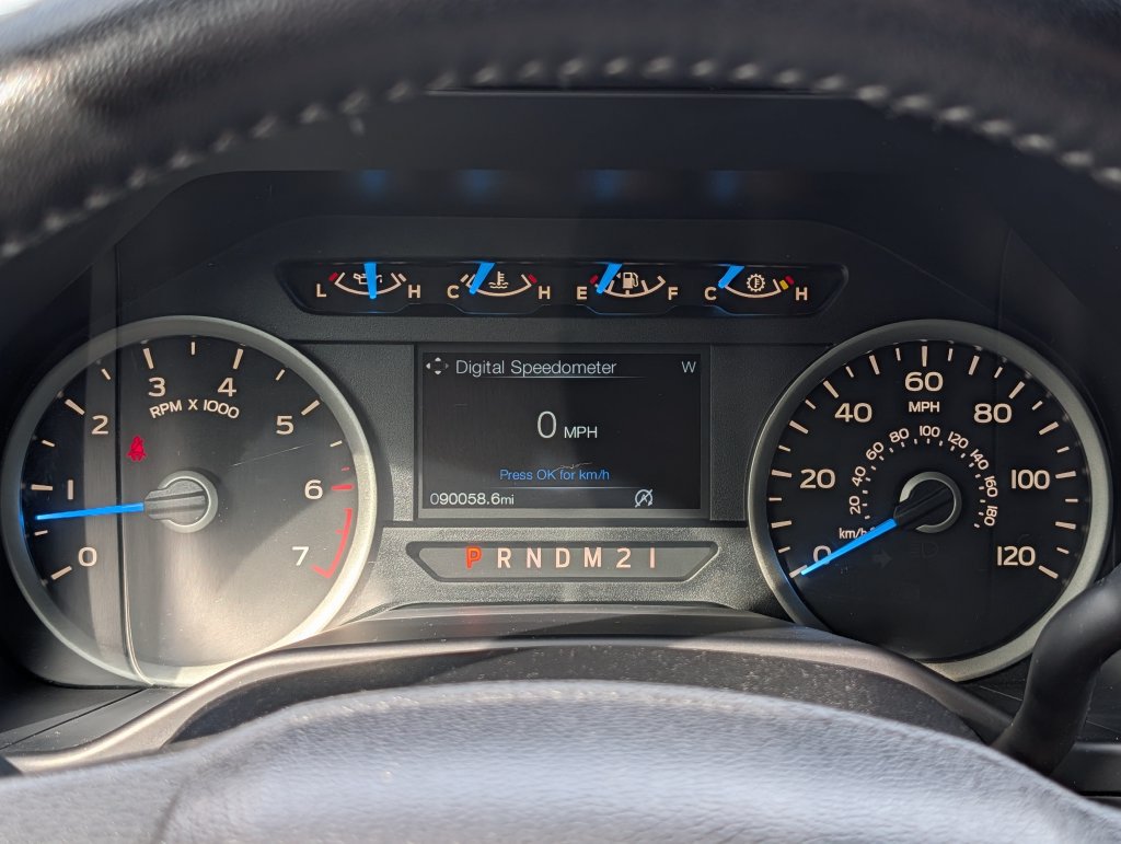 Used 2017 Ford F150 XLT w/ Equipment Group 302A Luxury AWD/4WD image 26