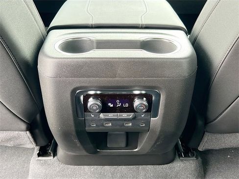 New 2026 GMC Yukon XL Elevation image 18
