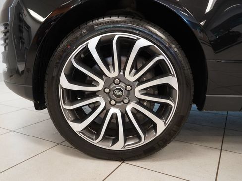 Used 2019 Land Rover Range Rover Supercharged AWD/4WD image 19