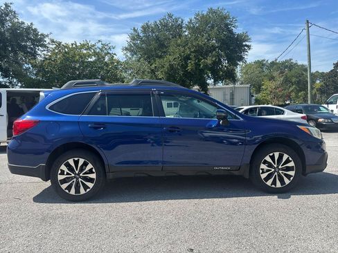 Used 2016 Subaru Outback 2.5i Limited AWD/4WD image 5
