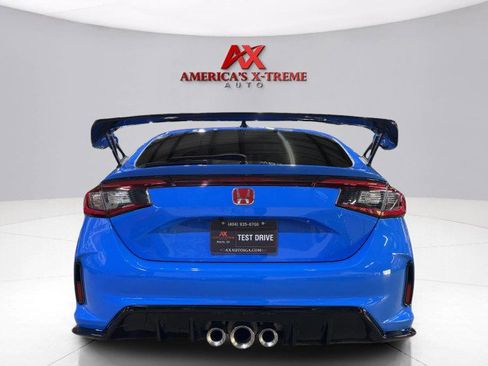 Used 2023 Honda Civic Type R image 6