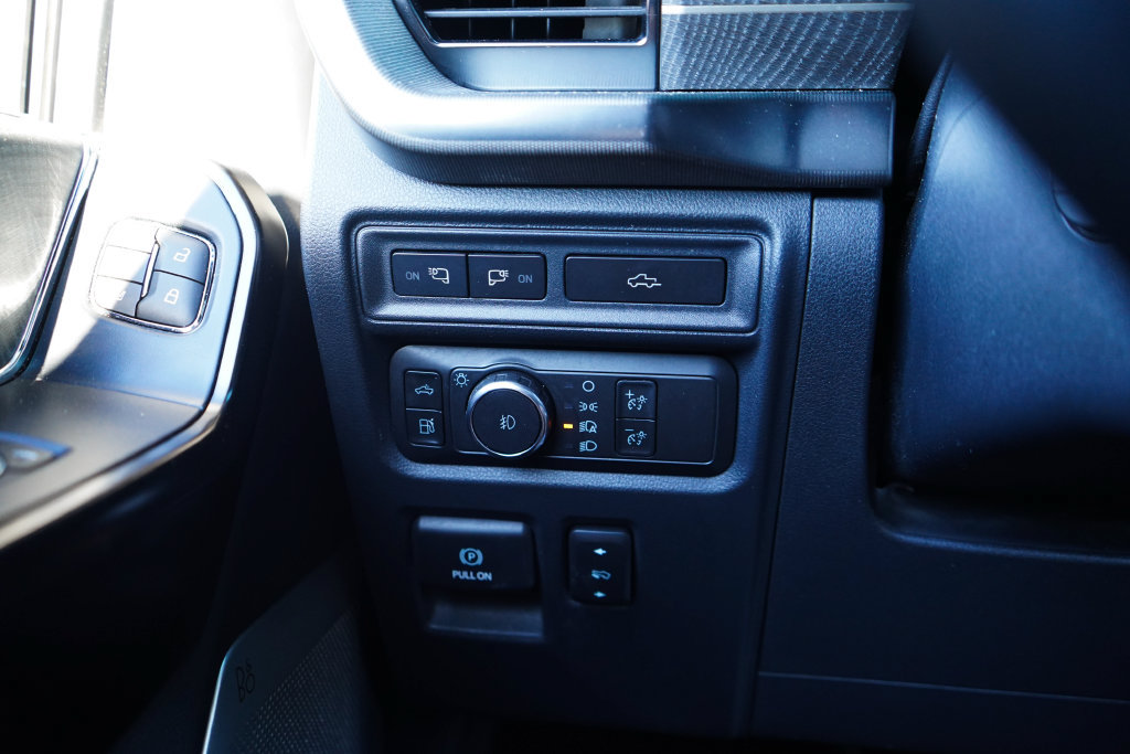 Used 2022 Ford F150 4x4 SuperCrew Hybrid image 35