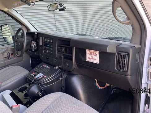 Used 2014 Chevrolet Express 4500 w/ Ambulance Package image 39