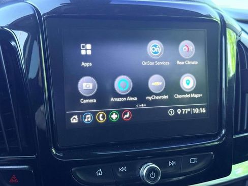 Used 2020 Chevrolet Traverse LT FWD image 27