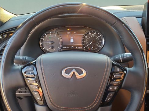Used 2024 INFINITI QX80 Sensory image 25