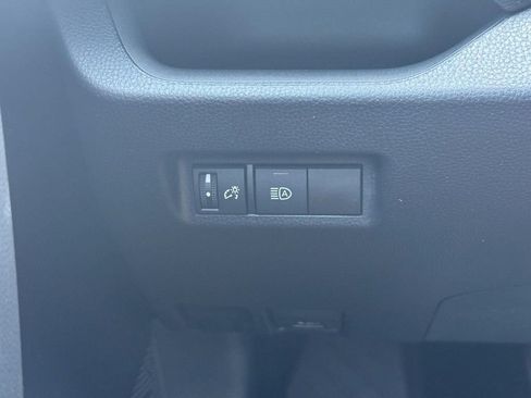 Certified 2025 Toyota RAV4 XLE AWD/4WD image 25