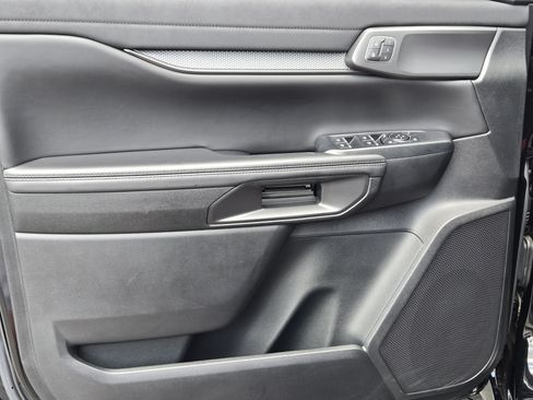 Certified 2025 Ford Ranger Raptor AWD/4WD image 14