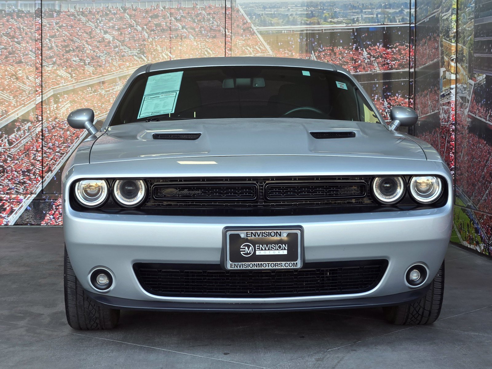 Used 2019 Dodge Challenger SXT w/ Blacktop Package RWD image 3