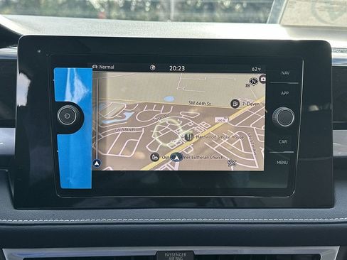 New 2026 Volkswagen Taos SEL image 18