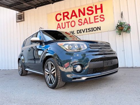 Used 2018 Kia Soul + FWD image 3