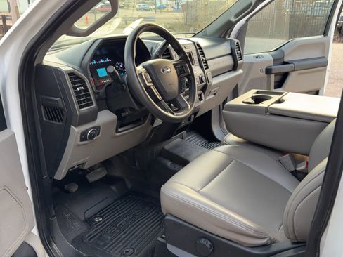 Used 2019 Ford F250 XL w/ Power Equipment Group image 12