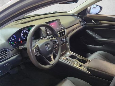 Used 2020 Honda Accord Hybrid image 11