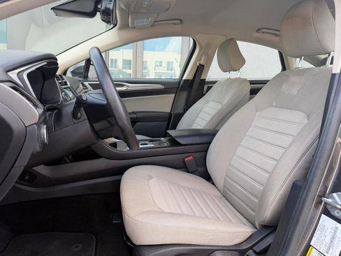 Used 2020 Ford Fusion S image 15