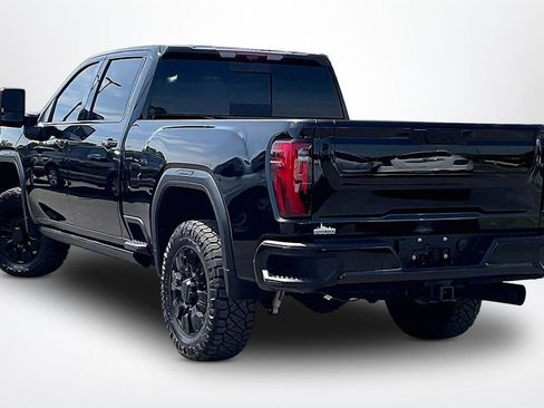 Used 2025 GMC Sierra 2500 Denali Ultimate image 5