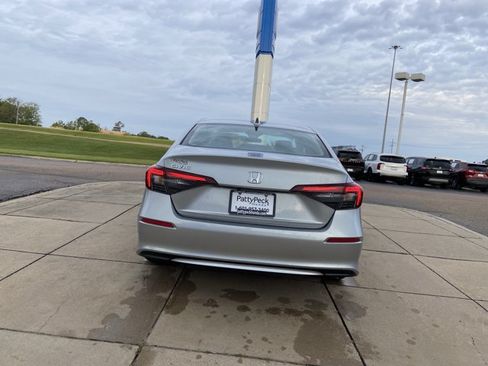 Used 2025 Honda Civic LX image 10