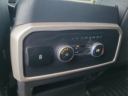 Used 2022 Ford Expedition XLT RWD image 13