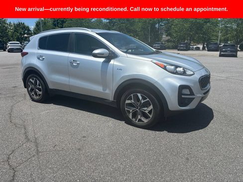 Used 2020 Kia Sportage EX AWD/4WD image 3