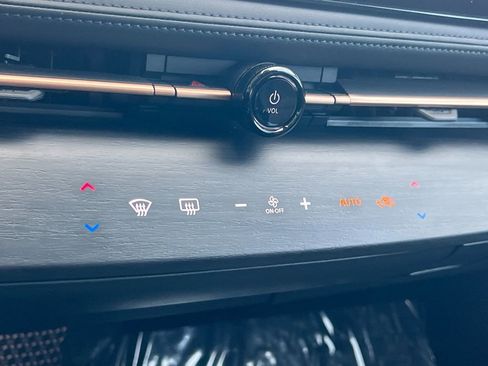 Used 2023 Nissan Ariya FWD image 20