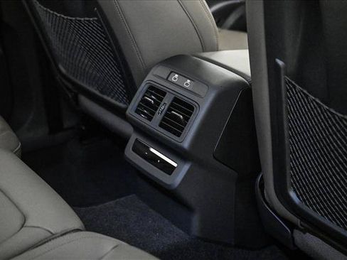 Certified 2025 Audi Q5 Premium w/ Convenience Package AWD/4WD image 18