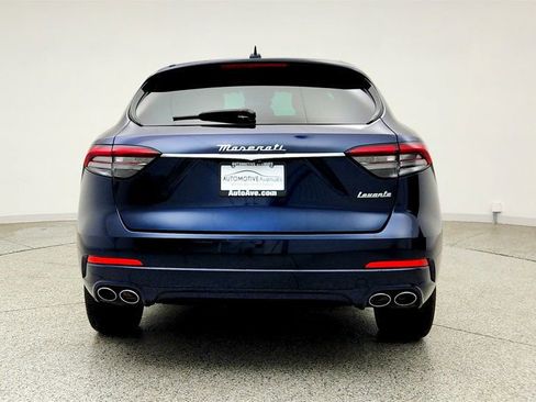 Used 2023 Maserati Levante GT AWD/4WD image 6