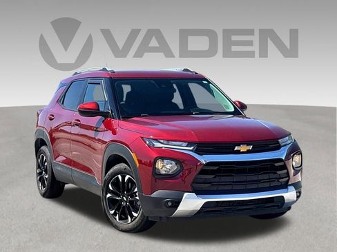Used 2023 Chevrolet TrailBlazer LT FWD image 1