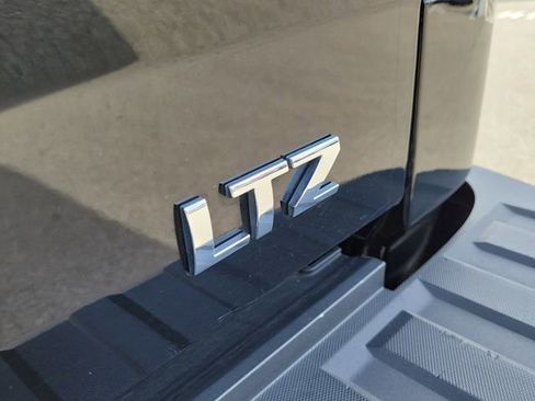 Used 2018 Chevrolet Silverado 1500 LTZ Z71 w/ LTZ Plus Package image 10