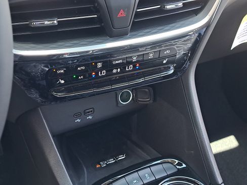 New 2026 Buick Encore GX Avenir w/ Avenir Technology Package image 32